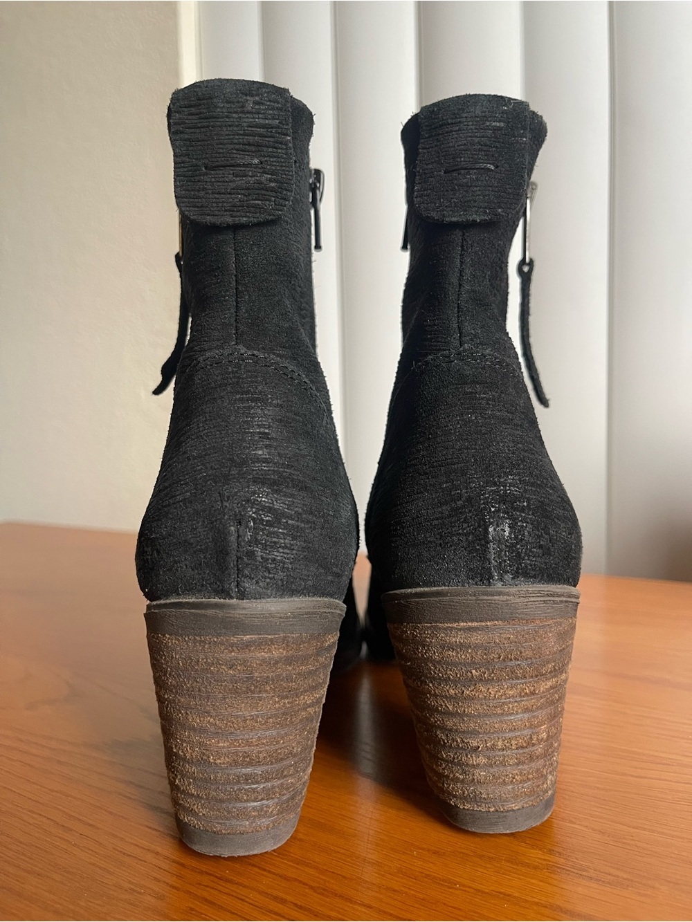 Taos Shaka 2 Ankle Boots Black Size 6-6.5 - Picture 7 of 12